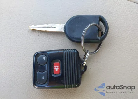 2004 Ford F-150 Lariat/Xl/Xlt z USA, uszkodzony, nr VIN 1FTPX12534NC67070